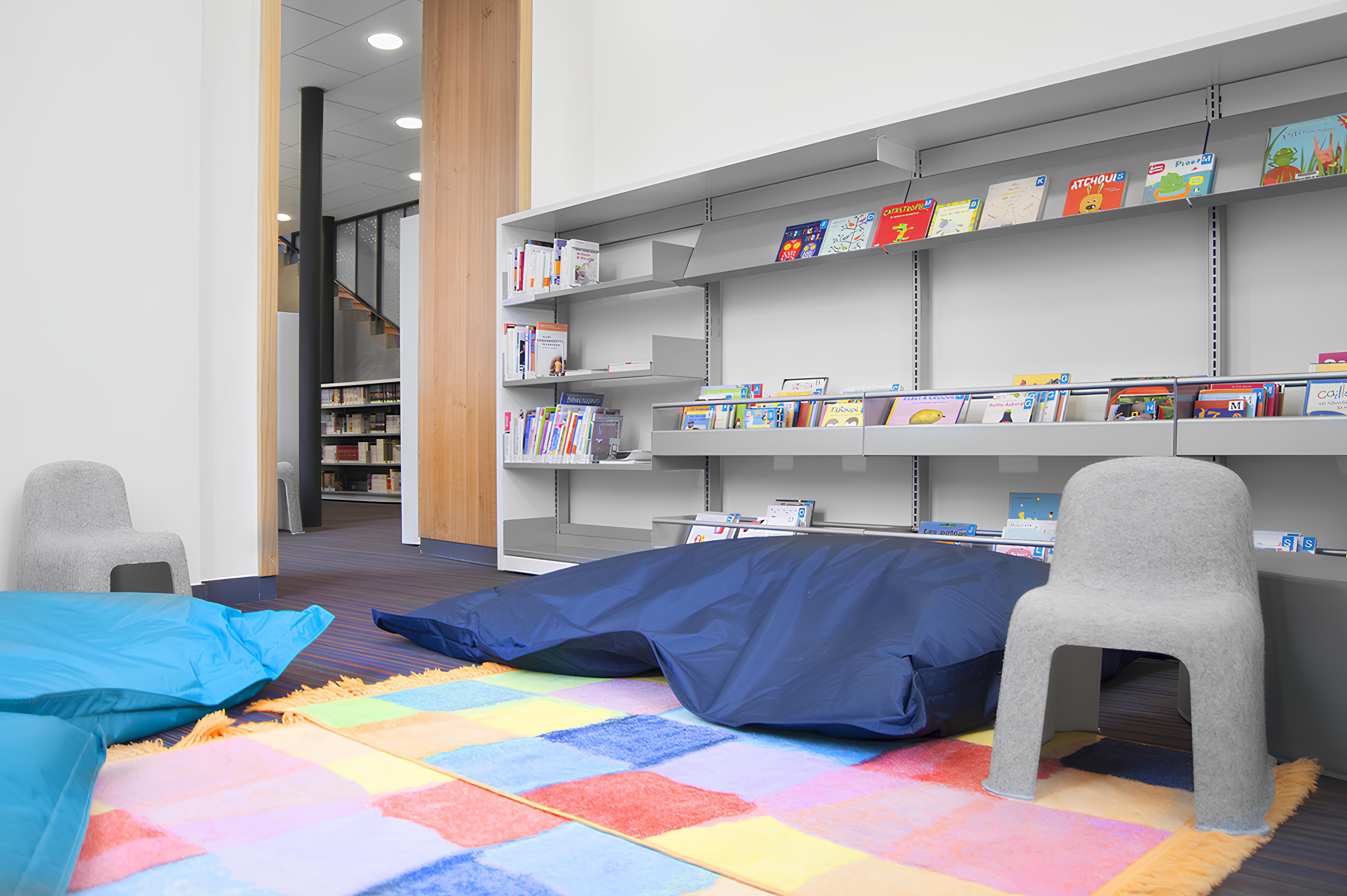 montfort-sur-meu_public_library_fr_010-Original