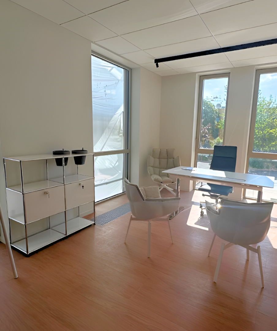 Bureau de médecin aménagé par Forma Design