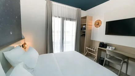 the-originals-boutique-osmo-ha-tel-chantepie-chambre-double-supa-rieure-nuit-a-toila-e-1_wide