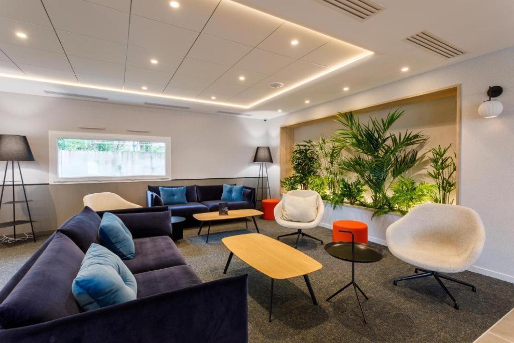 Aménagement du Brit Hôtel de Fougères